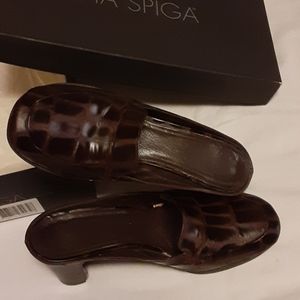 Brown Croco Round Toe Mules